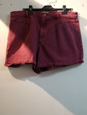 Universal Thread Maroon High-Rise Denim Shorts